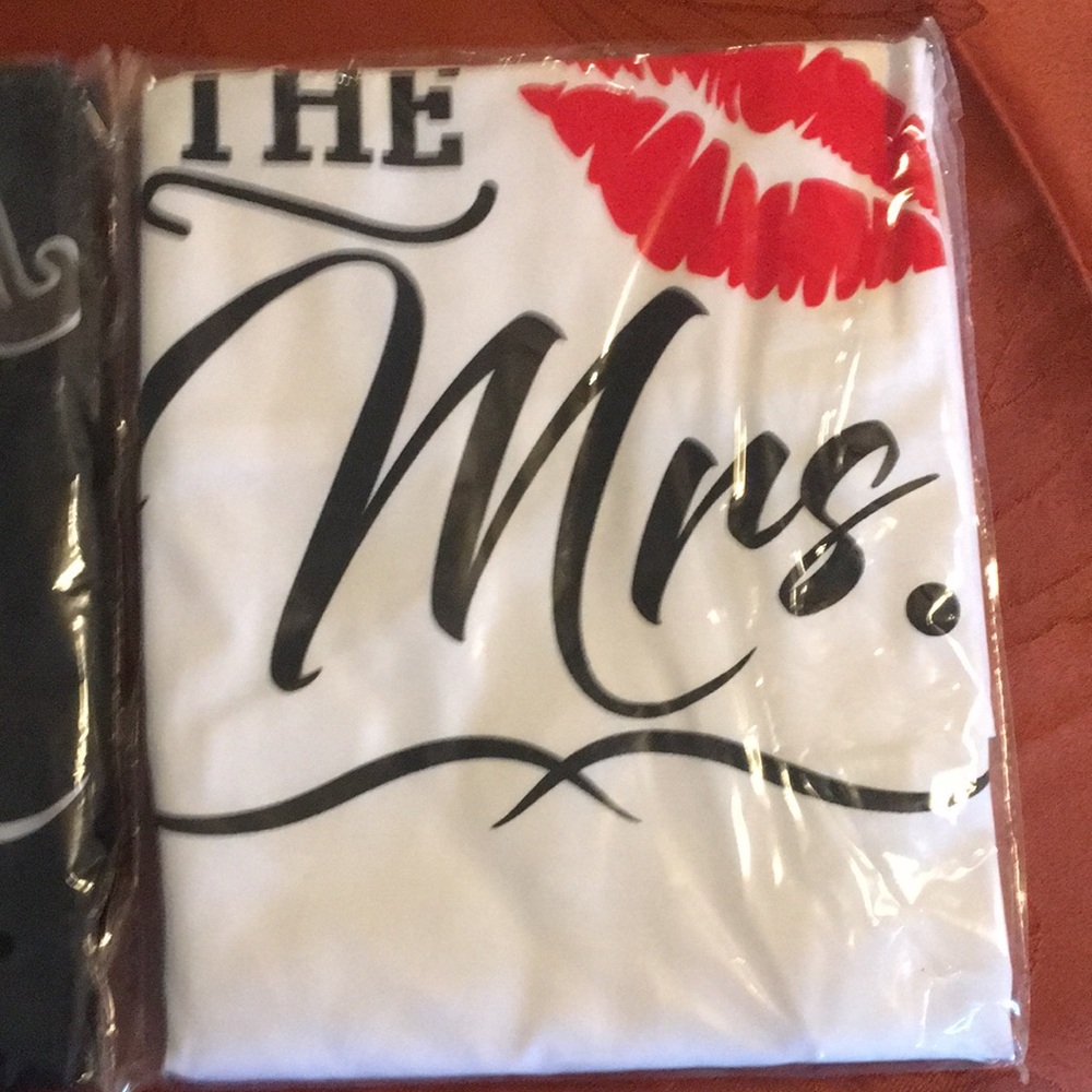 Aprons for mr and mrs